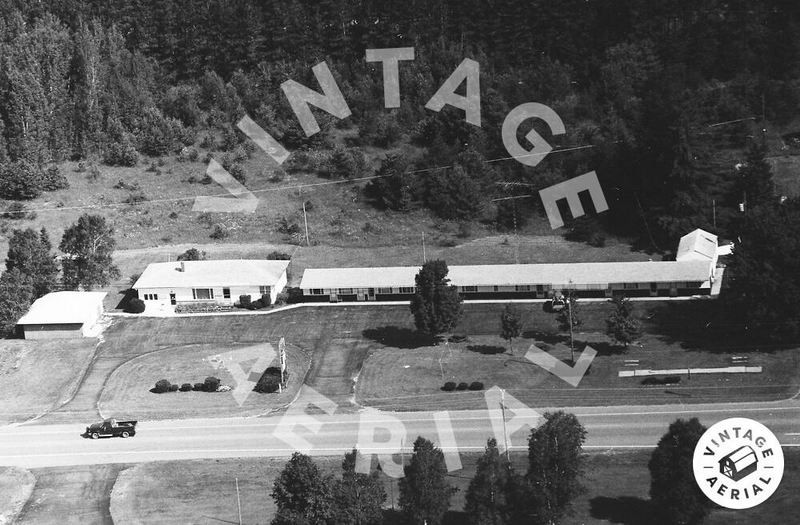 Roberts Motel (Roberts Ultra Modern Cabins) - 1992 Aerial Photo (newer photo)